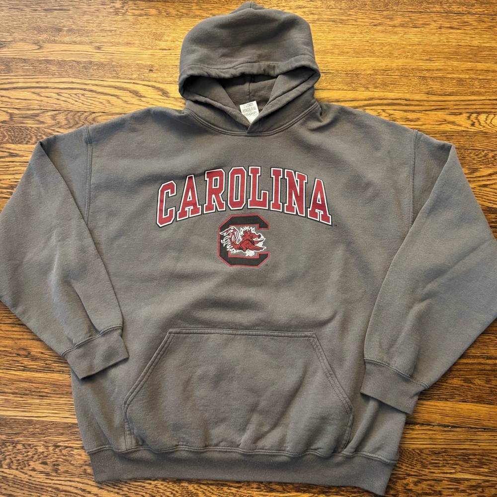 #429 SOUTH CAROLINA GAMECOCKS HOODIE size XL. Super comfortable and cozy.